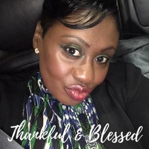 Meet your Posher, Cynthia